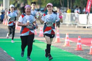 BIB: 6717
                            <button type="button" onclick="openModal(6502801)" class="btn btn-primary btn-sm float-right btn-popup" data-toggle="modal" data-target=".modal-high-quality">
                        <i class="fas fa-shopping-cart"></i> Add to Cart
                    </button>
                                            <button type="button" onclick="isThisMe(6502801, true)" class="btn btn-success btn-sm float-right btn-popup btn-isme hidden" data-toggle="tooltip" data-placement="bottom" title="นี่คือรูปของคุณใช่ไหม คลิกที่นี่เพื่อเอาเข้าอัลบั้ม">
                        <i class="fas fa-plus"></i> Add to album
                    </button>
                    <button type="button" onclick="isThisMe(6502801, false)" class="btn btn-warning btn-sm float-right btn-popup btn-isnotme hidden">
                        <i class="fas fa-ban"></i> Remove from album
                    </button>