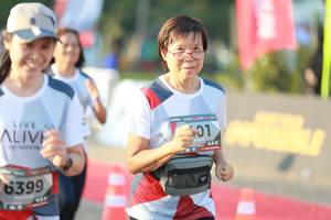 BIB: 6399
                            <button type="button" onclick="openModal(6502029)" class="btn btn-primary btn-sm float-right btn-popup" data-toggle="modal" data-target=".modal-high-quality">
                        <i class="fas fa-shopping-cart"></i> Add to Cart
                    </button>
                                            <button type="button" onclick="isThisMe(6502029, true)" class="btn btn-success btn-sm float-right btn-popup btn-isme hidden" data-toggle="tooltip" data-placement="bottom" title="นี่คือรูปของคุณใช่ไหม คลิกที่นี่เพื่อเอาเข้าอัลบั้ม">
                        <i class="fas fa-plus"></i> Add to album
                    </button>
                    <button type="button" onclick="isThisMe(6502029, false)" class="btn btn-warning btn-sm float-right btn-popup btn-isnotme hidden">
                        <i class="fas fa-ban"></i> Remove from album
                    </button>