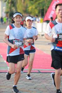 BIB: 3842
                            <button type="button" onclick="openModal(6500456)" class="btn btn-primary btn-sm float-right btn-popup" data-toggle="modal" data-target=".modal-high-quality">
                        <i class="fas fa-shopping-cart"></i> Add to Cart
                    </button>
                                            <button type="button" onclick="isThisMe(6500456, true)" class="btn btn-success btn-sm float-right btn-popup btn-isme hidden" data-toggle="tooltip" data-placement="bottom" title="นี่คือรูปของคุณใช่ไหม คลิกที่นี่เพื่อเอาเข้าอัลบั้ม">
                        <i class="fas fa-plus"></i> Add to album
                    </button>
                    <button type="button" onclick="isThisMe(6500456, false)" class="btn btn-warning btn-sm float-right btn-popup btn-isnotme hidden">
                        <i class="fas fa-ban"></i> Remove from album
                    </button>