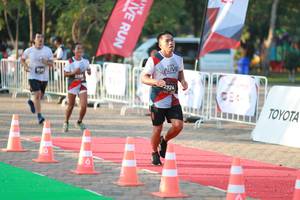 BIB: 2168, 2924
                            <button type="button" onclick="openModal(6500528)" class="btn btn-primary btn-sm float-right btn-popup" data-toggle="modal" data-target=".modal-high-quality">
                        <i class="fas fa-shopping-cart"></i> Add to Cart
                    </button>
                                            <button type="button" onclick="isThisMe(6500528, true)" class="btn btn-success btn-sm float-right btn-popup btn-isme hidden" data-toggle="tooltip" data-placement="bottom" title="นี่คือรูปของคุณใช่ไหม คลิกที่นี่เพื่อเอาเข้าอัลบั้ม">
                        <i class="fas fa-plus"></i> Add to album
                    </button>
                    <button type="button" onclick="isThisMe(6500528, false)" class="btn btn-warning btn-sm float-right btn-popup btn-isnotme hidden">
                        <i class="fas fa-ban"></i> Remove from album
                    </button>