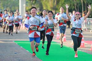 BIB: 6985, 6296, 045, 7439
                            <button type="button" onclick="openModal(6501931)" class="btn btn-primary btn-sm float-right btn-popup" data-toggle="modal" data-target=".modal-high-quality">
                        <i class="fas fa-shopping-cart"></i> Add to Cart
                    </button>
                                            <button type="button" onclick="isThisMe(6501931, true)" class="btn btn-success btn-sm float-right btn-popup btn-isme hidden" data-toggle="tooltip" data-placement="bottom" title="นี่คือรูปของคุณใช่ไหม คลิกที่นี่เพื่อเอาเข้าอัลบั้ม">
                        <i class="fas fa-plus"></i> Add to album
                    </button>
                    <button type="button" onclick="isThisMe(6501931, false)" class="btn btn-warning btn-sm float-right btn-popup btn-isnotme hidden">
                        <i class="fas fa-ban"></i> Remove from album
                    </button>