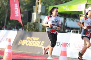 BIB: 2917, 311
                            <button type="button" onclick="openModal(6504427)" class="btn btn-primary btn-sm float-right btn-popup" data-toggle="modal" data-target=".modal-high-quality">
                        <i class="fas fa-shopping-cart"></i> Add to Cart
                    </button>
                                            <button type="button" onclick="isThisMe(6504427, true)" class="btn btn-success btn-sm float-right btn-popup btn-isme hidden" data-toggle="tooltip" data-placement="bottom" title="นี่คือรูปของคุณใช่ไหม คลิกที่นี่เพื่อเอาเข้าอัลบั้ม">
                        <i class="fas fa-plus"></i> Add to album
                    </button>
                    <button type="button" onclick="isThisMe(6504427, false)" class="btn btn-warning btn-sm float-right btn-popup btn-isnotme hidden">
                        <i class="fas fa-ban"></i> Remove from album
                    </button>