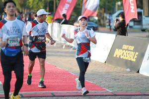 BIB: 2966, 7765, 444
                            <button type="button" onclick="openModal(6500061)" class="btn btn-primary btn-sm float-right btn-popup" data-toggle="modal" data-target=".modal-high-quality">
                        <i class="fas fa-shopping-cart"></i> Add to Cart
                    </button>
                                            <button type="button" onclick="isThisMe(6500061, true)" class="btn btn-success btn-sm float-right btn-popup btn-isme hidden" data-toggle="tooltip" data-placement="bottom" title="นี่คือรูปของคุณใช่ไหม คลิกที่นี่เพื่อเอาเข้าอัลบั้ม">
                        <i class="fas fa-plus"></i> Add to album
                    </button>
                    <button type="button" onclick="isThisMe(6500061, false)" class="btn btn-warning btn-sm float-right btn-popup btn-isnotme hidden">
                        <i class="fas fa-ban"></i> Remove from album
                    </button>