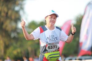 BIB: 6371
                            <button type="button" onclick="openModal(6501290)" class="btn btn-primary btn-sm float-right btn-popup" data-toggle="modal" data-target=".modal-high-quality">
                        <i class="fas fa-shopping-cart"></i> Add to Cart
                    </button>
                                            <button type="button" onclick="isThisMe(6501290, true)" class="btn btn-success btn-sm float-right btn-popup btn-isme hidden" data-toggle="tooltip" data-placement="bottom" title="นี่คือรูปของคุณใช่ไหม คลิกที่นี่เพื่อเอาเข้าอัลบั้ม">
                        <i class="fas fa-plus"></i> Add to album
                    </button>
                    <button type="button" onclick="isThisMe(6501290, false)" class="btn btn-warning btn-sm float-right btn-popup btn-isnotme hidden">
                        <i class="fas fa-ban"></i> Remove from album
                    </button>