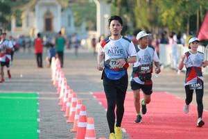 BIB: 2966, 2144
                            <button type="button" onclick="openModal(6500057)" class="btn btn-primary btn-sm float-right btn-popup" data-toggle="modal" data-target=".modal-high-quality">
                        <i class="fas fa-shopping-cart"></i> Add to Cart
                    </button>
                                            <button type="button" onclick="isThisMe(6500057, true)" class="btn btn-success btn-sm float-right btn-popup btn-isme hidden" data-toggle="tooltip" data-placement="bottom" title="นี่คือรูปของคุณใช่ไหม คลิกที่นี่เพื่อเอาเข้าอัลบั้ม">
                        <i class="fas fa-plus"></i> Add to album
                    </button>
                    <button type="button" onclick="isThisMe(6500057, false)" class="btn btn-warning btn-sm float-right btn-popup btn-isnotme hidden">
                        <i class="fas fa-ban"></i> Remove from album
                    </button>