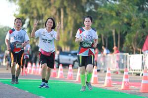 BIB: 6709, 667
                            <button type="button" onclick="openModal(6501348)" class="btn btn-primary btn-sm float-right btn-popup" data-toggle="modal" data-target=".modal-high-quality">
                        <i class="fas fa-shopping-cart"></i> Add to Cart
                    </button>
                                            <button type="button" onclick="isThisMe(6501348, true)" class="btn btn-success btn-sm float-right btn-popup btn-isme hidden" data-toggle="tooltip" data-placement="bottom" title="นี่คือรูปของคุณใช่ไหม คลิกที่นี่เพื่อเอาเข้าอัลบั้ม">
                        <i class="fas fa-plus"></i> Add to album
                    </button>
                    <button type="button" onclick="isThisMe(6501348, false)" class="btn btn-warning btn-sm float-right btn-popup btn-isnotme hidden">
                        <i class="fas fa-ban"></i> Remove from album
                    </button>