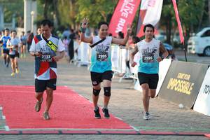 BIB: 2996, 2995, 2133
                            <button type="button" onclick="openModal(6497697)" class="btn btn-primary btn-sm float-right btn-popup" data-toggle="modal" data-target=".modal-high-quality">
                        <i class="fas fa-shopping-cart"></i> Add to Cart
                    </button>
                                            <button type="button" onclick="isThisMe(6497697, true)" class="btn btn-success btn-sm float-right btn-popup btn-isme hidden" data-toggle="tooltip" data-placement="bottom" title="นี่คือรูปของคุณใช่ไหม คลิกที่นี่เพื่อเอาเข้าอัลบั้ม">
                        <i class="fas fa-plus"></i> Add to album
                    </button>
                    <button type="button" onclick="isThisMe(6497697, false)" class="btn btn-warning btn-sm float-right btn-popup btn-isnotme hidden">
                        <i class="fas fa-ban"></i> Remove from album
                    </button>