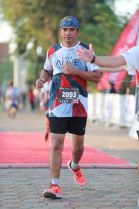 BIB: 2093
                            <button type="button" onclick="openModal(6499913)" class="btn btn-primary btn-sm float-right btn-popup" data-toggle="modal" data-target=".modal-high-quality">
                        <i class="fas fa-shopping-cart"></i> Add to Cart
                    </button>
                                            <button type="button" onclick="isThisMe(6499913, true)" class="btn btn-success btn-sm float-right btn-popup btn-isme hidden" data-toggle="tooltip" data-placement="bottom" title="นี่คือรูปของคุณใช่ไหม คลิกที่นี่เพื่อเอาเข้าอัลบั้ม">
                        <i class="fas fa-plus"></i> Add to album
                    </button>
                    <button type="button" onclick="isThisMe(6499913, false)" class="btn btn-warning btn-sm float-right btn-popup btn-isnotme hidden">
                        <i class="fas fa-ban"></i> Remove from album
                    </button>