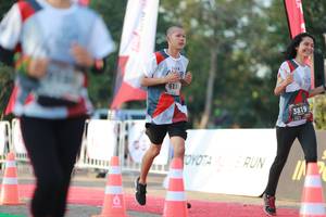 BIB: 611, 3819
                            <button type="button" onclick="openModal(6501038)" class="btn btn-primary btn-sm float-right btn-popup" data-toggle="modal" data-target=".modal-high-quality">
                        <i class="fas fa-shopping-cart"></i> Add to Cart
                    </button>
                                            <button type="button" onclick="isThisMe(6501038, true)" class="btn btn-success btn-sm float-right btn-popup btn-isme hidden" data-toggle="tooltip" data-placement="bottom" title="นี่คือรูปของคุณใช่ไหม คลิกที่นี่เพื่อเอาเข้าอัลบั้ม">
                        <i class="fas fa-plus"></i> Add to album
                    </button>
                    <button type="button" onclick="isThisMe(6501038, false)" class="btn btn-warning btn-sm float-right btn-popup btn-isnotme hidden">
                        <i class="fas fa-ban"></i> Remove from album
                    </button>