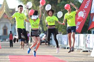 BIB: 
                            <button type="button" onclick="openModal(6505123)" class="btn btn-primary btn-sm float-right btn-popup" data-toggle="modal" data-target=".modal-high-quality">
                        <i class="fas fa-shopping-cart"></i> Add to Cart
                    </button>
                                            <button type="button" onclick="isThisMe(6505123, true)" class="btn btn-success btn-sm float-right btn-popup btn-isme hidden" data-toggle="tooltip" data-placement="bottom" title="นี่คือรูปของคุณใช่ไหม คลิกที่นี่เพื่อเอาเข้าอัลบั้ม">
                        <i class="fas fa-plus"></i> Add to album
                    </button>
                    <button type="button" onclick="isThisMe(6505123, false)" class="btn btn-warning btn-sm float-right btn-popup btn-isnotme hidden">
                        <i class="fas fa-ban"></i> Remove from album
                    </button>