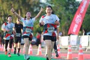 BIB: 7514, 7905
                            <button type="button" onclick="openModal(6500863)" class="btn btn-primary btn-sm float-right btn-popup" data-toggle="modal" data-target=".modal-high-quality">
                        <i class="fas fa-shopping-cart"></i> Add to Cart
                    </button>
                                            <button type="button" onclick="isThisMe(6500863, true)" class="btn btn-success btn-sm float-right btn-popup btn-isme hidden" data-toggle="tooltip" data-placement="bottom" title="นี่คือรูปของคุณใช่ไหม คลิกที่นี่เพื่อเอาเข้าอัลบั้ม">
                        <i class="fas fa-plus"></i> Add to album
                    </button>
                    <button type="button" onclick="isThisMe(6500863, false)" class="btn btn-warning btn-sm float-right btn-popup btn-isnotme hidden">
                        <i class="fas fa-ban"></i> Remove from album
                    </button>