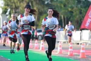 BIB: 7767, 6459, 6467
                            <button type="button" onclick="openModal(6502401)" class="btn btn-primary btn-sm float-right btn-popup" data-toggle="modal" data-target=".modal-high-quality">
                        <i class="fas fa-shopping-cart"></i> Add to Cart
                    </button>
                                            <button type="button" onclick="isThisMe(6502401, true)" class="btn btn-success btn-sm float-right btn-popup btn-isme hidden" data-toggle="tooltip" data-placement="bottom" title="นี่คือรูปของคุณใช่ไหม คลิกที่นี่เพื่อเอาเข้าอัลบั้ม">
                        <i class="fas fa-plus"></i> Add to album
                    </button>
                    <button type="button" onclick="isThisMe(6502401, false)" class="btn btn-warning btn-sm float-right btn-popup btn-isnotme hidden">
                        <i class="fas fa-ban"></i> Remove from album
                    </button>