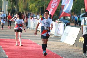 BIB: 2101
                            <button type="button" onclick="openModal(6500203)" class="btn btn-primary btn-sm float-right btn-popup" data-toggle="modal" data-target=".modal-high-quality">
                        <i class="fas fa-shopping-cart"></i> Add to Cart
                    </button>
                                            <button type="button" onclick="isThisMe(6500203, true)" class="btn btn-success btn-sm float-right btn-popup btn-isme hidden" data-toggle="tooltip" data-placement="bottom" title="นี่คือรูปของคุณใช่ไหม คลิกที่นี่เพื่อเอาเข้าอัลบั้ม">
                        <i class="fas fa-plus"></i> Add to album
                    </button>
                    <button type="button" onclick="isThisMe(6500203, false)" class="btn btn-warning btn-sm float-right btn-popup btn-isnotme hidden">
                        <i class="fas fa-ban"></i> Remove from album
                    </button>