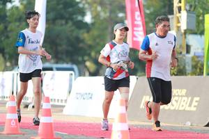 BIB: 2195
                            <button type="button" onclick="openModal(6503077)" class="btn btn-primary btn-sm float-right btn-popup" data-toggle="modal" data-target=".modal-high-quality">
                        <i class="fas fa-shopping-cart"></i> Add to Cart
                    </button>
                                            <button type="button" onclick="isThisMe(6503077, true)" class="btn btn-success btn-sm float-right btn-popup btn-isme hidden" data-toggle="tooltip" data-placement="bottom" title="นี่คือรูปของคุณใช่ไหม คลิกที่นี่เพื่อเอาเข้าอัลบั้ม">
                        <i class="fas fa-plus"></i> Add to album
                    </button>
                    <button type="button" onclick="isThisMe(6503077, false)" class="btn btn-warning btn-sm float-right btn-popup btn-isnotme hidden">
                        <i class="fas fa-ban"></i> Remove from album
                    </button>