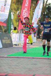 BIB: 6967, 2019
                            <button type="button" onclick="openModal(6498916)" class="btn btn-primary btn-sm float-right btn-popup" data-toggle="modal" data-target=".modal-high-quality">
                        <i class="fas fa-shopping-cart"></i> Add to Cart
                    </button>
                                            <button type="button" onclick="isThisMe(6498916, true)" class="btn btn-success btn-sm float-right btn-popup btn-isme hidden" data-toggle="tooltip" data-placement="bottom" title="นี่คือรูปของคุณใช่ไหม คลิกที่นี่เพื่อเอาเข้าอัลบั้ม">
                        <i class="fas fa-plus"></i> Add to album
                    </button>
                    <button type="button" onclick="isThisMe(6498916, false)" class="btn btn-warning btn-sm float-right btn-popup btn-isnotme hidden">
                        <i class="fas fa-ban"></i> Remove from album
                    </button>