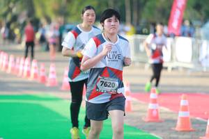 BIB: 7620
                            <button type="button" onclick="openModal(6502917)" class="btn btn-primary btn-sm float-right btn-popup" data-toggle="modal" data-target=".modal-high-quality">
                        <i class="fas fa-shopping-cart"></i> Add to Cart
                    </button>
                                            <button type="button" onclick="isThisMe(6502917, true)" class="btn btn-success btn-sm float-right btn-popup btn-isme hidden" data-toggle="tooltip" data-placement="bottom" title="นี่คือรูปของคุณใช่ไหม คลิกที่นี่เพื่อเอาเข้าอัลบั้ม">
                        <i class="fas fa-plus"></i> Add to album
                    </button>
                    <button type="button" onclick="isThisMe(6502917, false)" class="btn btn-warning btn-sm float-right btn-popup btn-isnotme hidden">
                        <i class="fas fa-ban"></i> Remove from album
                    </button>