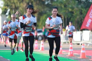 BIB: 3461, 7767, 6459
                            <button type="button" onclick="openModal(6502414)" class="btn btn-primary btn-sm float-right btn-popup" data-toggle="modal" data-target=".modal-high-quality">
                        <i class="fas fa-shopping-cart"></i> Add to Cart
                    </button>
                                            <button type="button" onclick="isThisMe(6502414, true)" class="btn btn-success btn-sm float-right btn-popup btn-isme hidden" data-toggle="tooltip" data-placement="bottom" title="นี่คือรูปของคุณใช่ไหม คลิกที่นี่เพื่อเอาเข้าอัลบั้ม">
                        <i class="fas fa-plus"></i> Add to album
                    </button>
                    <button type="button" onclick="isThisMe(6502414, false)" class="btn btn-warning btn-sm float-right btn-popup btn-isnotme hidden">
                        <i class="fas fa-ban"></i> Remove from album
                    </button>