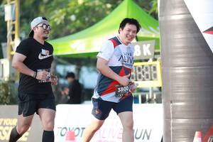 BIB: 3800
                            <button type="button" onclick="openModal(6503694)" class="btn btn-primary btn-sm float-right btn-popup" data-toggle="modal" data-target=".modal-high-quality">
                        <i class="fas fa-shopping-cart"></i> Add to Cart
                    </button>
                                            <button type="button" onclick="isThisMe(6503694, true)" class="btn btn-success btn-sm float-right btn-popup btn-isme hidden" data-toggle="tooltip" data-placement="bottom" title="นี่คือรูปของคุณใช่ไหม คลิกที่นี่เพื่อเอาเข้าอัลบั้ม">
                        <i class="fas fa-plus"></i> Add to album
                    </button>
                    <button type="button" onclick="isThisMe(6503694, false)" class="btn btn-warning btn-sm float-right btn-popup btn-isnotme hidden">
                        <i class="fas fa-ban"></i> Remove from album
                    </button>