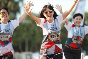 BIB: 7376, 7501, 740
                            <button type="button" onclick="openModal(6504800)" class="btn btn-primary btn-sm float-right btn-popup" data-toggle="modal" data-target=".modal-high-quality">
                        <i class="fas fa-shopping-cart"></i> Add to Cart
                    </button>
                                            <button type="button" onclick="isThisMe(6504800, true)" class="btn btn-success btn-sm float-right btn-popup btn-isme hidden" data-toggle="tooltip" data-placement="bottom" title="นี่คือรูปของคุณใช่ไหม คลิกที่นี่เพื่อเอาเข้าอัลบั้ม">
                        <i class="fas fa-plus"></i> Add to album
                    </button>
                    <button type="button" onclick="isThisMe(6504800, false)" class="btn btn-warning btn-sm float-right btn-popup btn-isnotme hidden">
                        <i class="fas fa-ban"></i> Remove from album
                    </button>