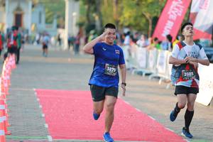 BIB: 2085, 3879
                            <button type="button" onclick="openModal(6493702)" class="btn btn-primary btn-sm float-right btn-popup" data-toggle="modal" data-target=".modal-high-quality">
                        <i class="fas fa-shopping-cart"></i> Add to Cart
                    </button>
                                            <button type="button" onclick="isThisMe(6493702, true)" class="btn btn-success btn-sm float-right btn-popup btn-isme hidden" data-toggle="tooltip" data-placement="bottom" title="นี่คือรูปของคุณใช่ไหม คลิกที่นี่เพื่อเอาเข้าอัลบั้ม">
                        <i class="fas fa-plus"></i> Add to album
                    </button>
                    <button type="button" onclick="isThisMe(6493702, false)" class="btn btn-warning btn-sm float-right btn-popup btn-isnotme hidden">
                        <i class="fas fa-ban"></i> Remove from album
                    </button>