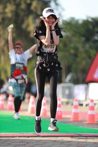 BIB: 6910
                            <button type="button" onclick="openModal(6504929)" class="btn btn-primary btn-sm float-right btn-popup" data-toggle="modal" data-target=".modal-high-quality">
                        <i class="fas fa-shopping-cart"></i> Add to Cart
                    </button>
                                            <button type="button" onclick="isThisMe(6504929, true)" class="btn btn-success btn-sm float-right btn-popup btn-isme hidden" data-toggle="tooltip" data-placement="bottom" title="นี่คือรูปของคุณใช่ไหม คลิกที่นี่เพื่อเอาเข้าอัลบั้ม">
                        <i class="fas fa-plus"></i> Add to album
                    </button>
                    <button type="button" onclick="isThisMe(6504929, false)" class="btn btn-warning btn-sm float-right btn-popup btn-isnotme hidden">
                        <i class="fas fa-ban"></i> Remove from album
                    </button>