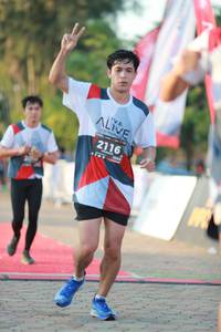 BIB: 2116
                            <button type="button" onclick="openModal(6499654)" class="btn btn-primary btn-sm float-right btn-popup" data-toggle="modal" data-target=".modal-high-quality">
                        <i class="fas fa-shopping-cart"></i> Add to Cart
                    </button>
                                            <button type="button" onclick="isThisMe(6499654, true)" class="btn btn-success btn-sm float-right btn-popup btn-isme hidden" data-toggle="tooltip" data-placement="bottom" title="นี่คือรูปของคุณใช่ไหม คลิกที่นี่เพื่อเอาเข้าอัลบั้ม">
                        <i class="fas fa-plus"></i> Add to album
                    </button>
                    <button type="button" onclick="isThisMe(6499654, false)" class="btn btn-warning btn-sm float-right btn-popup btn-isnotme hidden">
                        <i class="fas fa-ban"></i> Remove from album
                    </button>