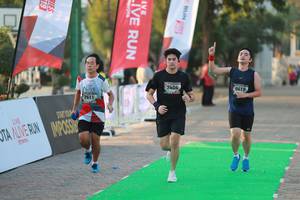 BIB: 7404, 6619, 7611
                            <button type="button" onclick="openModal(6498077)" class="btn btn-primary btn-sm float-right btn-popup" data-toggle="modal" data-target=".modal-high-quality">
                        <i class="fas fa-shopping-cart"></i> Add to Cart
                    </button>
                                            <button type="button" onclick="isThisMe(6498077, true)" class="btn btn-success btn-sm float-right btn-popup btn-isme hidden" data-toggle="tooltip" data-placement="bottom" title="นี่คือรูปของคุณใช่ไหม คลิกที่นี่เพื่อเอาเข้าอัลบั้ม">
                        <i class="fas fa-plus"></i> Add to album
                    </button>
                    <button type="button" onclick="isThisMe(6498077, false)" class="btn btn-warning btn-sm float-right btn-popup btn-isnotme hidden">
                        <i class="fas fa-ban"></i> Remove from album
                    </button>