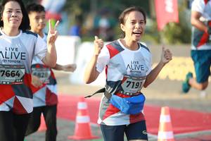 BIB: 7664, 4828, 7191
                            <button type="button" onclick="openModal(6502111)" class="btn btn-primary btn-sm float-right btn-popup" data-toggle="modal" data-target=".modal-high-quality">
                        <i class="fas fa-shopping-cart"></i> Add to Cart
                    </button>
                                            <button type="button" onclick="isThisMe(6502111, true)" class="btn btn-success btn-sm float-right btn-popup btn-isme hidden" data-toggle="tooltip" data-placement="bottom" title="นี่คือรูปของคุณใช่ไหม คลิกที่นี่เพื่อเอาเข้าอัลบั้ม">
                        <i class="fas fa-plus"></i> Add to album
                    </button>
                    <button type="button" onclick="isThisMe(6502111, false)" class="btn btn-warning btn-sm float-right btn-popup btn-isnotme hidden">
                        <i class="fas fa-ban"></i> Remove from album
                    </button>