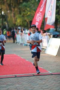 BIB: 692
                            <button type="button" onclick="openModal(6493607)" class="btn btn-primary btn-sm float-right btn-popup" data-toggle="modal" data-target=".modal-high-quality">
                        <i class="fas fa-shopping-cart"></i> Add to Cart
                    </button>
                                            <button type="button" onclick="isThisMe(6493607, true)" class="btn btn-success btn-sm float-right btn-popup btn-isme hidden" data-toggle="tooltip" data-placement="bottom" title="นี่คือรูปของคุณใช่ไหม คลิกที่นี่เพื่อเอาเข้าอัลบั้ม">
                        <i class="fas fa-plus"></i> Add to album
                    </button>
                    <button type="button" onclick="isThisMe(6493607, false)" class="btn btn-warning btn-sm float-right btn-popup btn-isnotme hidden">
                        <i class="fas fa-ban"></i> Remove from album
                    </button>