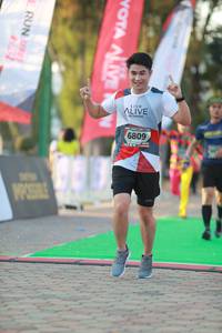 BIB: 
                            <button type="button" onclick="openModal(6498887)" class="btn btn-primary btn-sm float-right btn-popup" data-toggle="modal" data-target=".modal-high-quality">
                        <i class="fas fa-shopping-cart"></i> Add to Cart
                    </button>
                                            <button type="button" onclick="isThisMe(6498887, true)" class="btn btn-success btn-sm float-right btn-popup btn-isme hidden" data-toggle="tooltip" data-placement="bottom" title="นี่คือรูปของคุณใช่ไหม คลิกที่นี่เพื่อเอาเข้าอัลบั้ม">
                        <i class="fas fa-plus"></i> Add to album
                    </button>
                    <button type="button" onclick="isThisMe(6498887, false)" class="btn btn-warning btn-sm float-right btn-popup btn-isnotme hidden">
                        <i class="fas fa-ban"></i> Remove from album
                    </button>