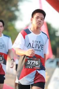 BIB: 3776, 128
                            <button type="button" onclick="openModal(6498482)" class="btn btn-primary btn-sm float-right btn-popup" data-toggle="modal" data-target=".modal-high-quality">
                        <i class="fas fa-shopping-cart"></i> Add to Cart
                    </button>
                                            <button type="button" onclick="isThisMe(6498482, true)" class="btn btn-success btn-sm float-right btn-popup btn-isme hidden" data-toggle="tooltip" data-placement="bottom" title="นี่คือรูปของคุณใช่ไหม คลิกที่นี่เพื่อเอาเข้าอัลบั้ม">
                        <i class="fas fa-plus"></i> Add to album
                    </button>
                    <button type="button" onclick="isThisMe(6498482, false)" class="btn btn-warning btn-sm float-right btn-popup btn-isnotme hidden">
                        <i class="fas fa-ban"></i> Remove from album
                    </button>