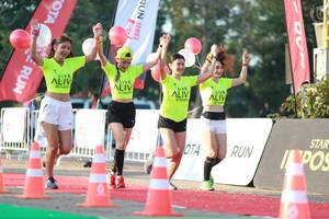 BIB: 
                            <button type="button" onclick="openModal(6501543)" class="btn btn-primary btn-sm float-right btn-popup" data-toggle="modal" data-target=".modal-high-quality">
                        <i class="fas fa-shopping-cart"></i> Add to Cart
                    </button>
                                            <button type="button" onclick="isThisMe(6501543, true)" class="btn btn-success btn-sm float-right btn-popup btn-isme hidden" data-toggle="tooltip" data-placement="bottom" title="นี่คือรูปของคุณใช่ไหม คลิกที่นี่เพื่อเอาเข้าอัลบั้ม">
                        <i class="fas fa-plus"></i> Add to album
                    </button>
                    <button type="button" onclick="isThisMe(6501543, false)" class="btn btn-warning btn-sm float-right btn-popup btn-isnotme hidden">
                        <i class="fas fa-ban"></i> Remove from album
                    </button>