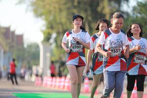 BIB: 6700, 7337, 7506
                            <button type="button" onclick="openModal(6504364)" class="btn btn-primary btn-sm float-right btn-popup" data-toggle="modal" data-target=".modal-high-quality">
                        <i class="fas fa-shopping-cart"></i> Add to Cart
                    </button>
                                            <button type="button" onclick="isThisMe(6504364, true)" class="btn btn-success btn-sm float-right btn-popup btn-isme hidden" data-toggle="tooltip" data-placement="bottom" title="นี่คือรูปของคุณใช่ไหม คลิกที่นี่เพื่อเอาเข้าอัลบั้ม">
                        <i class="fas fa-plus"></i> Add to album
                    </button>
                    <button type="button" onclick="isThisMe(6504364, false)" class="btn btn-warning btn-sm float-right btn-popup btn-isnotme hidden">
                        <i class="fas fa-ban"></i> Remove from album
                    </button>