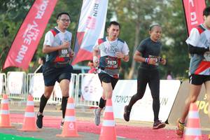 BIB: 555, 3679
                            <button type="button" onclick="openModal(6500981)" class="btn btn-primary btn-sm float-right btn-popup" data-toggle="modal" data-target=".modal-high-quality">
                        <i class="fas fa-shopping-cart"></i> Add to Cart
                    </button>
                                            <button type="button" onclick="isThisMe(6500981, true)" class="btn btn-success btn-sm float-right btn-popup btn-isme hidden" data-toggle="tooltip" data-placement="bottom" title="นี่คือรูปของคุณใช่ไหม คลิกที่นี่เพื่อเอาเข้าอัลบั้ม">
                        <i class="fas fa-plus"></i> Add to album
                    </button>
                    <button type="button" onclick="isThisMe(6500981, false)" class="btn btn-warning btn-sm float-right btn-popup btn-isnotme hidden">
                        <i class="fas fa-ban"></i> Remove from album
                    </button>