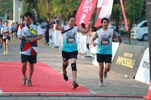 BIB: 2995, 213, 2996
                            <button type="button" onclick="openModal(6497705)" class="btn btn-primary btn-sm float-right btn-popup" data-toggle="modal" data-target=".modal-high-quality">
                        <i class="fas fa-shopping-cart"></i> Add to Cart
                    </button>
                                            <button type="button" onclick="isThisMe(6497705, true)" class="btn btn-success btn-sm float-right btn-popup btn-isme hidden" data-toggle="tooltip" data-placement="bottom" title="นี่คือรูปของคุณใช่ไหม คลิกที่นี่เพื่อเอาเข้าอัลบั้ม">
                        <i class="fas fa-plus"></i> Add to album
                    </button>
                    <button type="button" onclick="isThisMe(6497705, false)" class="btn btn-warning btn-sm float-right btn-popup btn-isnotme hidden">
                        <i class="fas fa-ban"></i> Remove from album
                    </button>