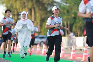 BIB: 011
                            <button type="button" onclick="openModal(6500967)" class="btn btn-primary btn-sm float-right btn-popup" data-toggle="modal" data-target=".modal-high-quality">
                        <i class="fas fa-shopping-cart"></i> Add to Cart
                    </button>
                                            <button type="button" onclick="isThisMe(6500967, true)" class="btn btn-success btn-sm float-right btn-popup btn-isme hidden" data-toggle="tooltip" data-placement="bottom" title="นี่คือรูปของคุณใช่ไหม คลิกที่นี่เพื่อเอาเข้าอัลบั้ม">
                        <i class="fas fa-plus"></i> Add to album
                    </button>
                    <button type="button" onclick="isThisMe(6500967, false)" class="btn btn-warning btn-sm float-right btn-popup btn-isnotme hidden">
                        <i class="fas fa-ban"></i> Remove from album
                    </button>