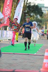 BIB: 6967, 6079, 6019
                            <button type="button" onclick="openModal(6498891)" class="btn btn-primary btn-sm float-right btn-popup" data-toggle="modal" data-target=".modal-high-quality">
                        <i class="fas fa-shopping-cart"></i> Add to Cart
                    </button>
                                            <button type="button" onclick="isThisMe(6498891, true)" class="btn btn-success btn-sm float-right btn-popup btn-isme hidden" data-toggle="tooltip" data-placement="bottom" title="นี่คือรูปของคุณใช่ไหม คลิกที่นี่เพื่อเอาเข้าอัลบั้ม">
                        <i class="fas fa-plus"></i> Add to album
                    </button>
                    <button type="button" onclick="isThisMe(6498891, false)" class="btn btn-warning btn-sm float-right btn-popup btn-isnotme hidden">
                        <i class="fas fa-ban"></i> Remove from album
                    </button>