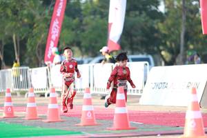 BIB: 8005
                            <button type="button" onclick="openModal(6503207)" class="btn btn-primary btn-sm float-right btn-popup" data-toggle="modal" data-target=".modal-high-quality">
                        <i class="fas fa-shopping-cart"></i> Add to Cart
                    </button>
                                            <button type="button" onclick="isThisMe(6503207, true)" class="btn btn-success btn-sm float-right btn-popup btn-isme hidden" data-toggle="tooltip" data-placement="bottom" title="นี่คือรูปของคุณใช่ไหม คลิกที่นี่เพื่อเอาเข้าอัลบั้ม">
                        <i class="fas fa-plus"></i> Add to album
                    </button>
                    <button type="button" onclick="isThisMe(6503207, false)" class="btn btn-warning btn-sm float-right btn-popup btn-isnotme hidden">
                        <i class="fas fa-ban"></i> Remove from album
                    </button>