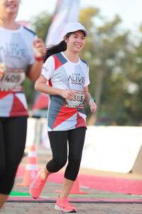 BIB: 7409, 385
                            <button type="button" onclick="openModal(6501361)" class="btn btn-primary btn-sm float-right btn-popup" data-toggle="modal" data-target=".modal-high-quality">
                        <i class="fas fa-shopping-cart"></i> Add to Cart
                    </button>
                                            <button type="button" onclick="isThisMe(6501361, true)" class="btn btn-success btn-sm float-right btn-popup btn-isme hidden" data-toggle="tooltip" data-placement="bottom" title="นี่คือรูปของคุณใช่ไหม คลิกที่นี่เพื่อเอาเข้าอัลบั้ม">
                        <i class="fas fa-plus"></i> Add to album
                    </button>
                    <button type="button" onclick="isThisMe(6501361, false)" class="btn btn-warning btn-sm float-right btn-popup btn-isnotme hidden">
                        <i class="fas fa-ban"></i> Remove from album
                    </button>