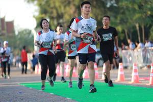 BIB: 6023, 632, 6339
                            <button type="button" onclick="openModal(6501173)" class="btn btn-primary btn-sm float-right btn-popup" data-toggle="modal" data-target=".modal-high-quality">
                        <i class="fas fa-shopping-cart"></i> Add to Cart
                    </button>
                                            <button type="button" onclick="isThisMe(6501173, true)" class="btn btn-success btn-sm float-right btn-popup btn-isme hidden" data-toggle="tooltip" data-placement="bottom" title="นี่คือรูปของคุณใช่ไหม คลิกที่นี่เพื่อเอาเข้าอัลบั้ม">
                        <i class="fas fa-plus"></i> Add to album
                    </button>
                    <button type="button" onclick="isThisMe(6501173, false)" class="btn btn-warning btn-sm float-right btn-popup btn-isnotme hidden">
                        <i class="fas fa-ban"></i> Remove from album
                    </button>