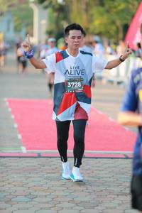 BIB: 3728
                            <button type="button" onclick="openModal(6498051)" class="btn btn-primary btn-sm float-right btn-popup" data-toggle="modal" data-target=".modal-high-quality">
                        <i class="fas fa-shopping-cart"></i> Add to Cart
                    </button>
                                            <button type="button" onclick="isThisMe(6498051, true)" class="btn btn-success btn-sm float-right btn-popup btn-isme hidden" data-toggle="tooltip" data-placement="bottom" title="นี่คือรูปของคุณใช่ไหม คลิกที่นี่เพื่อเอาเข้าอัลบั้ม">
                        <i class="fas fa-plus"></i> Add to album
                    </button>
                    <button type="button" onclick="isThisMe(6498051, false)" class="btn btn-warning btn-sm float-right btn-popup btn-isnotme hidden">
                        <i class="fas fa-ban"></i> Remove from album
                    </button>