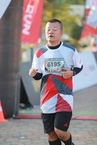 BIB: 6195
                            <button type="button" onclick="openModal(6500211)" class="btn btn-primary btn-sm float-right btn-popup" data-toggle="modal" data-target=".modal-high-quality">
                        <i class="fas fa-shopping-cart"></i> Add to Cart
                    </button>
                                            <button type="button" onclick="isThisMe(6500211, true)" class="btn btn-success btn-sm float-right btn-popup btn-isme hidden" data-toggle="tooltip" data-placement="bottom" title="นี่คือรูปของคุณใช่ไหม คลิกที่นี่เพื่อเอาเข้าอัลบั้ม">
                        <i class="fas fa-plus"></i> Add to album
                    </button>
                    <button type="button" onclick="isThisMe(6500211, false)" class="btn btn-warning btn-sm float-right btn-popup btn-isnotme hidden">
                        <i class="fas fa-ban"></i> Remove from album
                    </button>