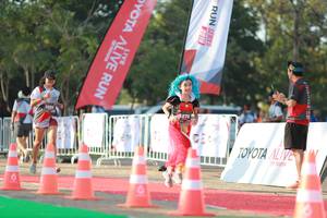 BIB: 876
                            <button type="button" onclick="openModal(6504645)" class="btn btn-primary btn-sm float-right btn-popup" data-toggle="modal" data-target=".modal-high-quality">
                        <i class="fas fa-shopping-cart"></i> Add to Cart
                    </button>
                                            <button type="button" onclick="isThisMe(6504645, true)" class="btn btn-success btn-sm float-right btn-popup btn-isme hidden" data-toggle="tooltip" data-placement="bottom" title="นี่คือรูปของคุณใช่ไหม คลิกที่นี่เพื่อเอาเข้าอัลบั้ม">
                        <i class="fas fa-plus"></i> Add to album
                    </button>
                    <button type="button" onclick="isThisMe(6504645, false)" class="btn btn-warning btn-sm float-right btn-popup btn-isnotme hidden">
                        <i class="fas fa-ban"></i> Remove from album
                    </button>