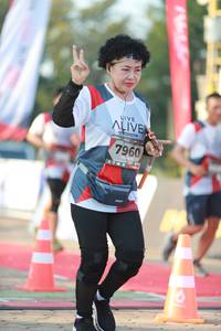 BIB: 7960
                            <button type="button" onclick="openModal(6502497)" class="btn btn-primary btn-sm float-right btn-popup" data-toggle="modal" data-target=".modal-high-quality">
                        <i class="fas fa-shopping-cart"></i> Add to Cart
                    </button>
                                            <button type="button" onclick="isThisMe(6502497, true)" class="btn btn-success btn-sm float-right btn-popup btn-isme hidden" data-toggle="tooltip" data-placement="bottom" title="นี่คือรูปของคุณใช่ไหม คลิกที่นี่เพื่อเอาเข้าอัลบั้ม">
                        <i class="fas fa-plus"></i> Add to album
                    </button>
                    <button type="button" onclick="isThisMe(6502497, false)" class="btn btn-warning btn-sm float-right btn-popup btn-isnotme hidden">
                        <i class="fas fa-ban"></i> Remove from album
                    </button>