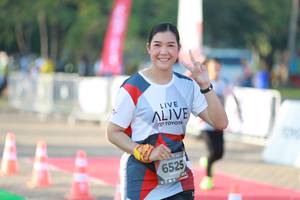 BIB: 6525
                            <button type="button" onclick="openModal(6502930)" class="btn btn-primary btn-sm float-right btn-popup" data-toggle="modal" data-target=".modal-high-quality">
                        <i class="fas fa-shopping-cart"></i> Add to Cart
                    </button>
                                            <button type="button" onclick="isThisMe(6502930, true)" class="btn btn-success btn-sm float-right btn-popup btn-isme hidden" data-toggle="tooltip" data-placement="bottom" title="นี่คือรูปของคุณใช่ไหม คลิกที่นี่เพื่อเอาเข้าอัลบั้ม">
                        <i class="fas fa-plus"></i> Add to album
                    </button>
                    <button type="button" onclick="isThisMe(6502930, false)" class="btn btn-warning btn-sm float-right btn-popup btn-isnotme hidden">
                        <i class="fas fa-ban"></i> Remove from album
                    </button>