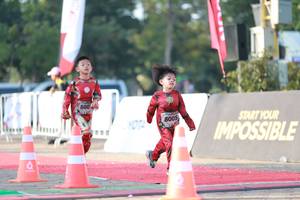 BIB: 800, 8005
                            <button type="button" onclick="openModal(6503212)" class="btn btn-primary btn-sm float-right btn-popup" data-toggle="modal" data-target=".modal-high-quality">
                        <i class="fas fa-shopping-cart"></i> Add to Cart
                    </button>
                                            <button type="button" onclick="isThisMe(6503212, true)" class="btn btn-success btn-sm float-right btn-popup btn-isme hidden" data-toggle="tooltip" data-placement="bottom" title="นี่คือรูปของคุณใช่ไหม คลิกที่นี่เพื่อเอาเข้าอัลบั้ม">
                        <i class="fas fa-plus"></i> Add to album
                    </button>
                    <button type="button" onclick="isThisMe(6503212, false)" class="btn btn-warning btn-sm float-right btn-popup btn-isnotme hidden">
                        <i class="fas fa-ban"></i> Remove from album
                    </button>