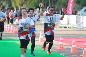 BIB: 2056, 7540, 
                            <button type="button" onclick="openModal(6502875)" class="btn btn-primary btn-sm float-right btn-popup" data-toggle="modal" data-target=".modal-high-quality">
                        <i class="fas fa-shopping-cart"></i> Add to Cart
                    </button>
                                            <button type="button" onclick="isThisMe(6502875, true)" class="btn btn-success btn-sm float-right btn-popup btn-isme hidden" data-toggle="tooltip" data-placement="bottom" title="นี่คือรูปของคุณใช่ไหม คลิกที่นี่เพื่อเอาเข้าอัลบั้ม">
                        <i class="fas fa-plus"></i> Add to album
                    </button>
                    <button type="button" onclick="isThisMe(6502875, false)" class="btn btn-warning btn-sm float-right btn-popup btn-isnotme hidden">
                        <i class="fas fa-ban"></i> Remove from album
                    </button>