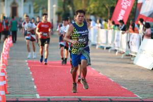 BIB: 2912
                            <button type="button" onclick="openModal(6497963)" class="btn btn-primary btn-sm float-right btn-popup" data-toggle="modal" data-target=".modal-high-quality">
                        <i class="fas fa-shopping-cart"></i> Add to Cart
                    </button>
                                            <button type="button" onclick="isThisMe(6497963, true)" class="btn btn-success btn-sm float-right btn-popup btn-isme hidden" data-toggle="tooltip" data-placement="bottom" title="นี่คือรูปของคุณใช่ไหม คลิกที่นี่เพื่อเอาเข้าอัลบั้ม">
                        <i class="fas fa-plus"></i> Add to album
                    </button>
                    <button type="button" onclick="isThisMe(6497963, false)" class="btn btn-warning btn-sm float-right btn-popup btn-isnotme hidden">
                        <i class="fas fa-ban"></i> Remove from album
                    </button>