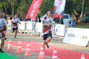 BIB: 814, 2019
                            <button type="button" onclick="openModal(6500659)" class="btn btn-primary btn-sm float-right btn-popup" data-toggle="modal" data-target=".modal-high-quality">
                        <i class="fas fa-shopping-cart"></i> Add to Cart
                    </button>
                                            <button type="button" onclick="isThisMe(6500659, true)" class="btn btn-success btn-sm float-right btn-popup btn-isme hidden" data-toggle="tooltip" data-placement="bottom" title="นี่คือรูปของคุณใช่ไหม คลิกที่นี่เพื่อเอาเข้าอัลบั้ม">
                        <i class="fas fa-plus"></i> Add to album
                    </button>
                    <button type="button" onclick="isThisMe(6500659, false)" class="btn btn-warning btn-sm float-right btn-popup btn-isnotme hidden">
                        <i class="fas fa-ban"></i> Remove from album
                    </button>