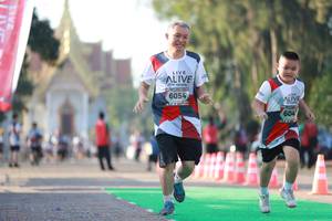 BIB: 6054, 604
                            <button type="button" onclick="openModal(6503813)" class="btn btn-primary btn-sm float-right btn-popup" data-toggle="modal" data-target=".modal-high-quality">
                        <i class="fas fa-shopping-cart"></i> Add to Cart
                    </button>
                                            <button type="button" onclick="isThisMe(6503813, true)" class="btn btn-success btn-sm float-right btn-popup btn-isme hidden" data-toggle="tooltip" data-placement="bottom" title="นี่คือรูปของคุณใช่ไหม คลิกที่นี่เพื่อเอาเข้าอัลบั้ม">
                        <i class="fas fa-plus"></i> Add to album
                    </button>
                    <button type="button" onclick="isThisMe(6503813, false)" class="btn btn-warning btn-sm float-right btn-popup btn-isnotme hidden">
                        <i class="fas fa-ban"></i> Remove from album
                    </button>